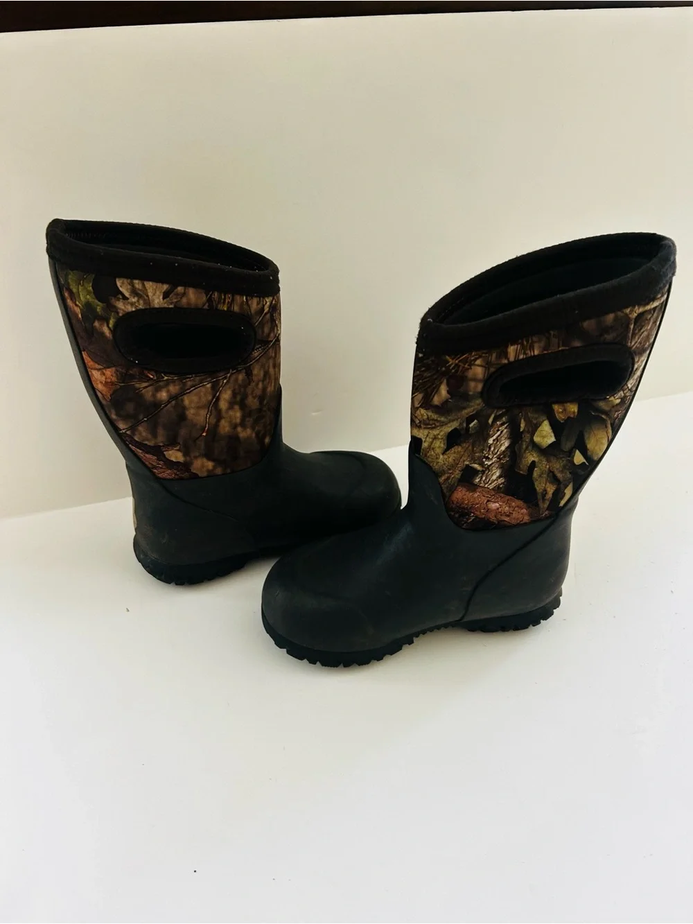 Bogs Kids Camo Waterproof Rain Boots Youth Outdoor Rubber Hunting Boots Size 9